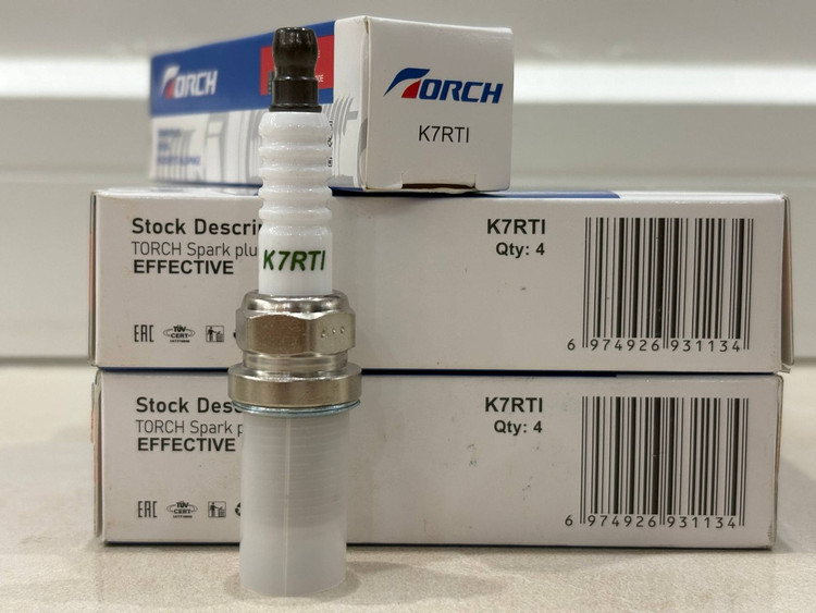 شمع خودرو تورچ ایریدیوم ( TORCK IRIDIUM _ K7RTI ) بسته آبی رنگ پایه کوتاه
